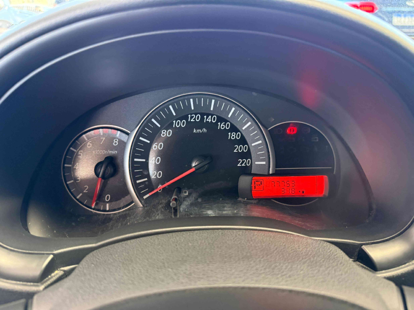 nissan march sl 1.6 16v cvt flexstart flex automatico8