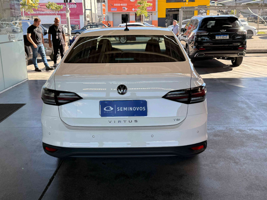 volkswagen virtus flex automatico5