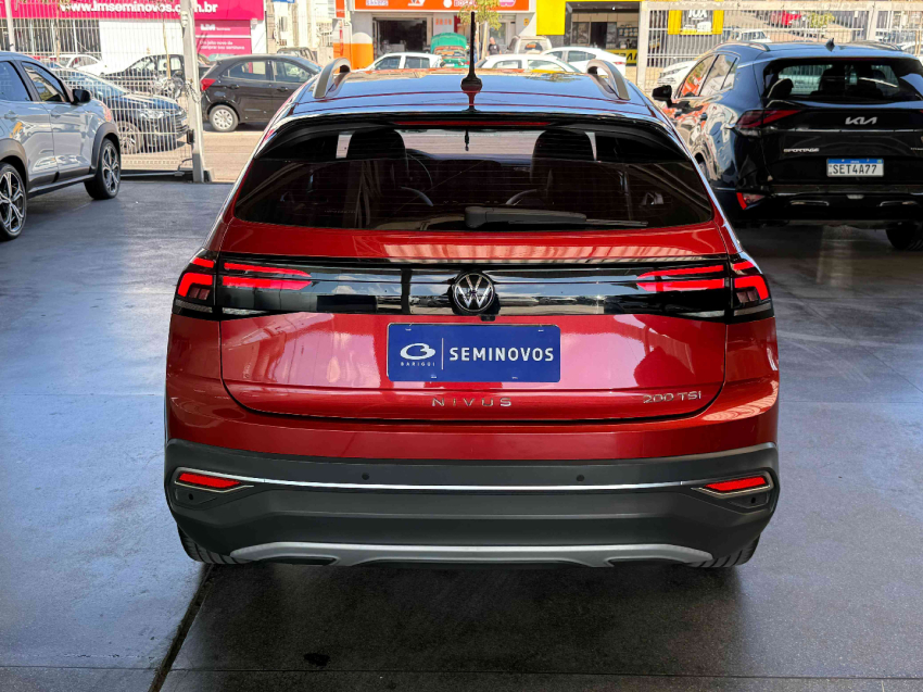 volkswagen nivus highline 200 1.0 tsi at6 flex automatico5