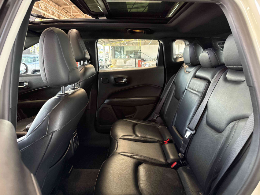 jeep compass sport(safety) 4x2 2.0 16v at6 flex automatico11