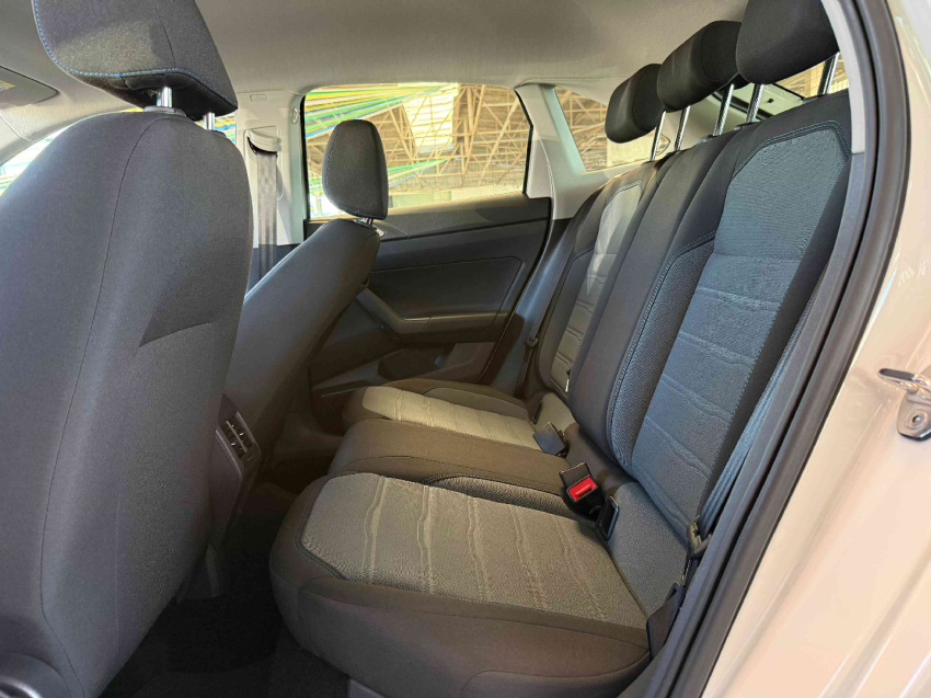 volkswagen nivus comfortline 200 1.0 12v tsi at6 flex automatico11