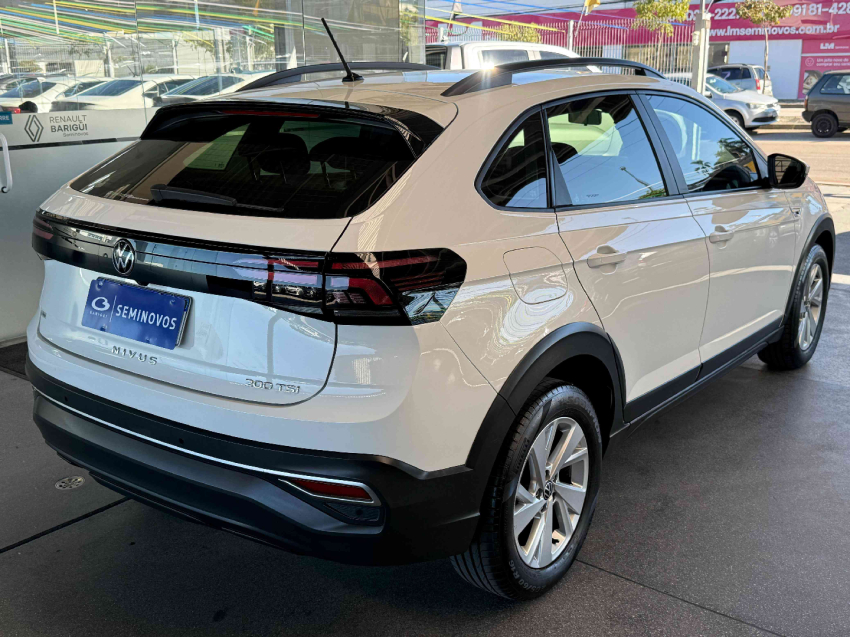volkswagen nivus comfortline 200 1.0 12v tsi at6 flex automatico4
