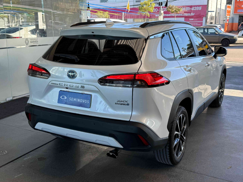toyota corolla cross xrx 1.8 hv hibrido4