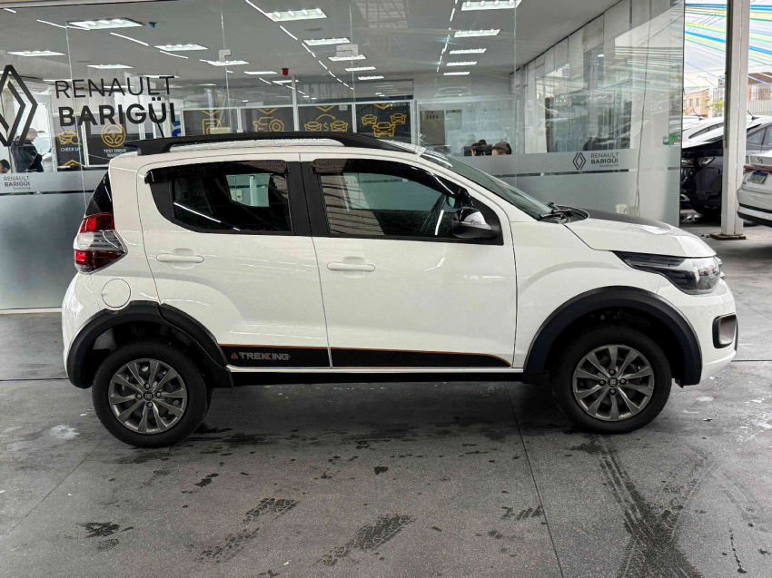 fiat mobi trekking 1.0 8v flex manual3