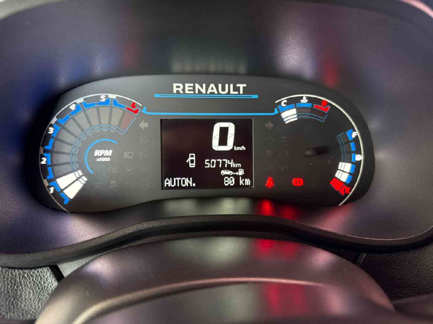 kwid intense 1.0 12v11
