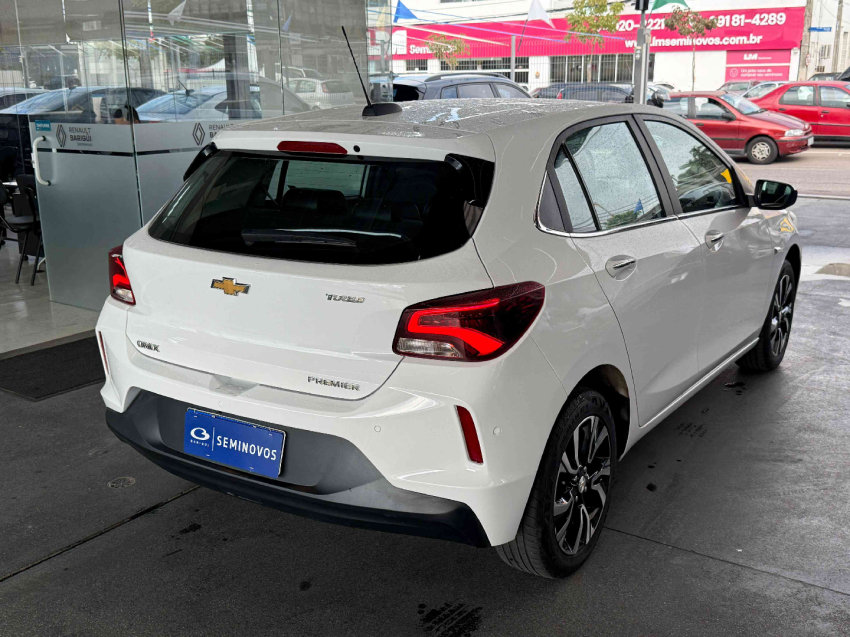 onix premier 1.0 turbo automatico4