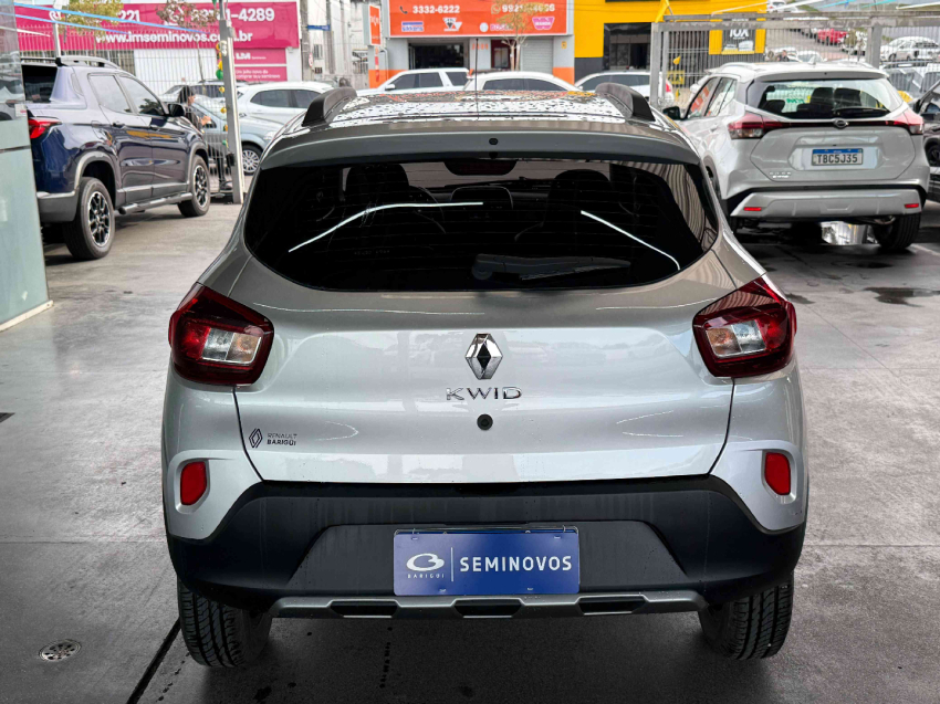 kwid outsider 1.0 12v5