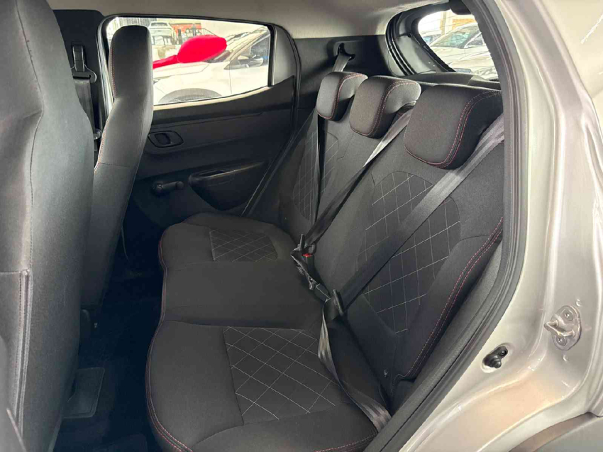 kwid zen 1.0 12v11