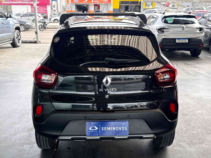 kwid outsider 1.0 12v5