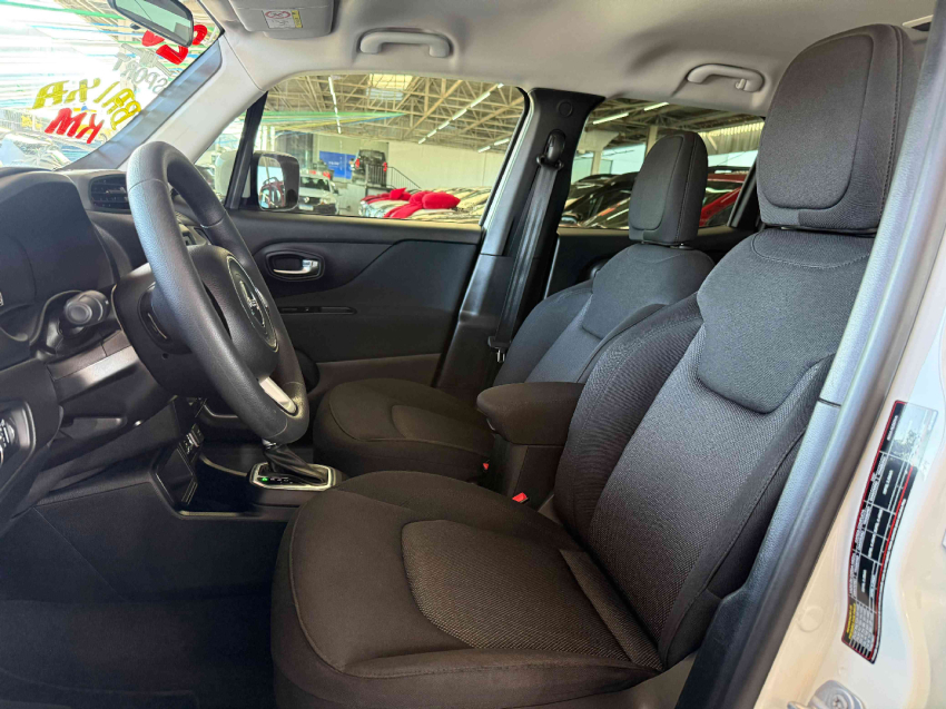 renegade sport 1.8 16v at68