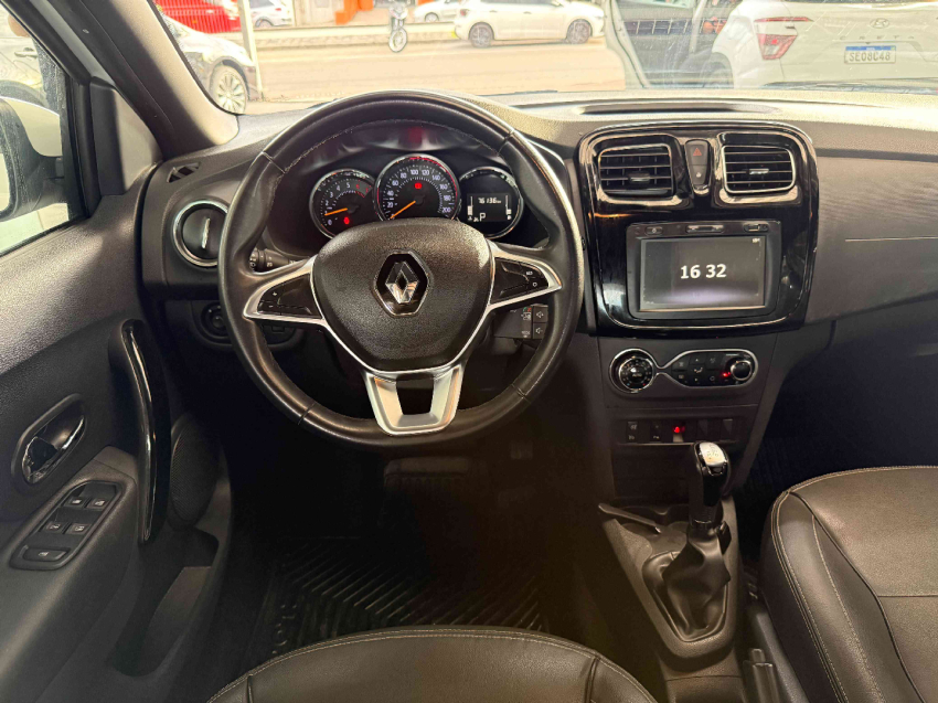 renault logan iconic 1.6 16v sce cvt flex automatico10