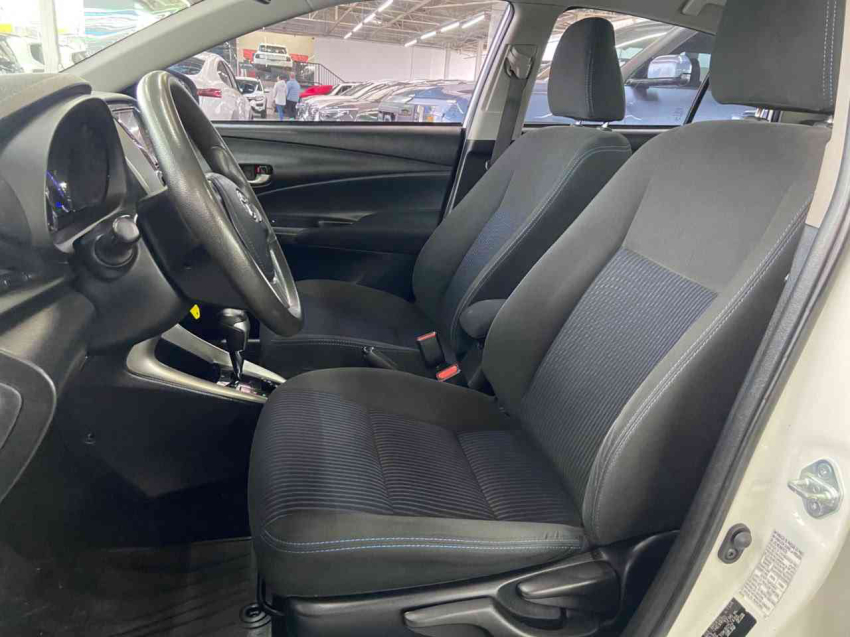 toyota yaris sedan xl 1.5 16v cvt flex automatico8