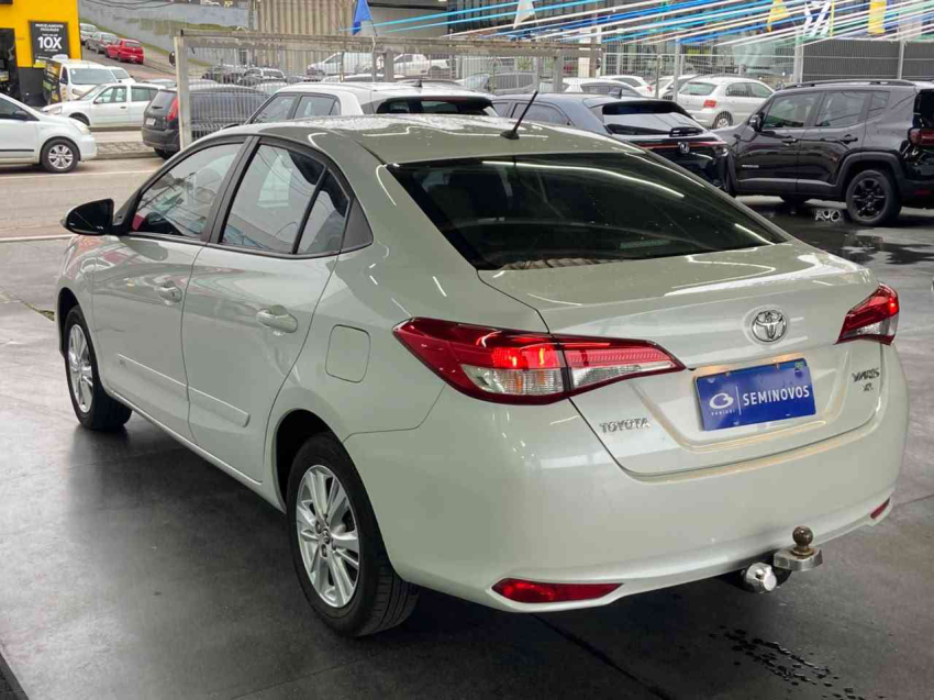 toyota yaris sedan xl 1.5 16v cvt flex automatico5