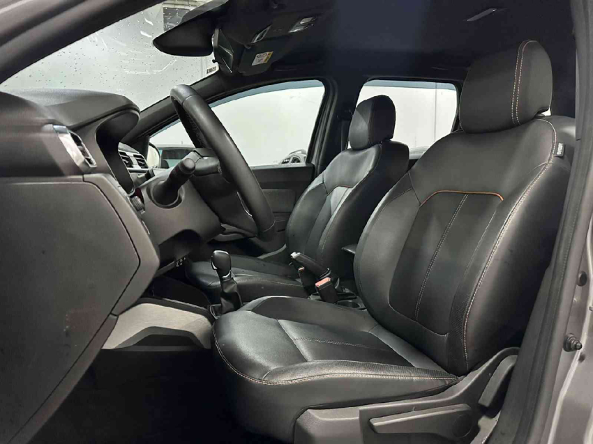duster iconic 1.3 16v tce cvt x-tronic8