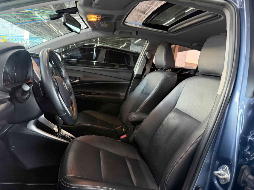 yaris sedan xls connect 1.5 16v cvt6