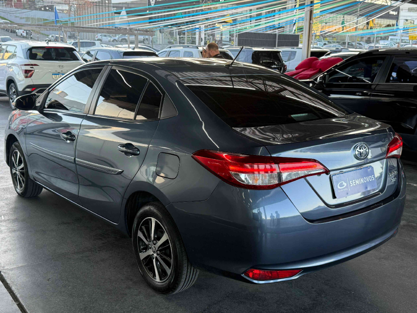 yaris sedan xls connect 1.5 16v cvt4