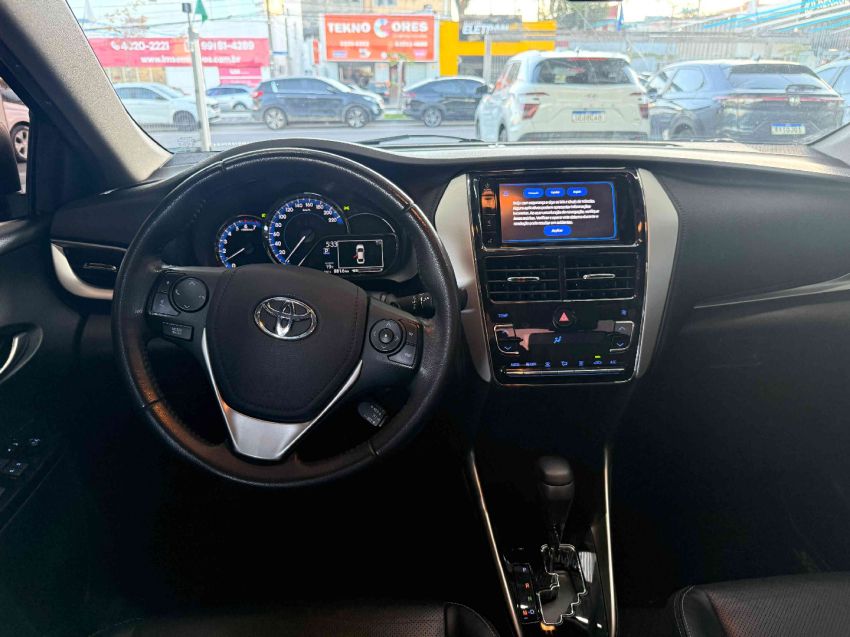 yaris sedan xls connect 1.5 16v cvt9