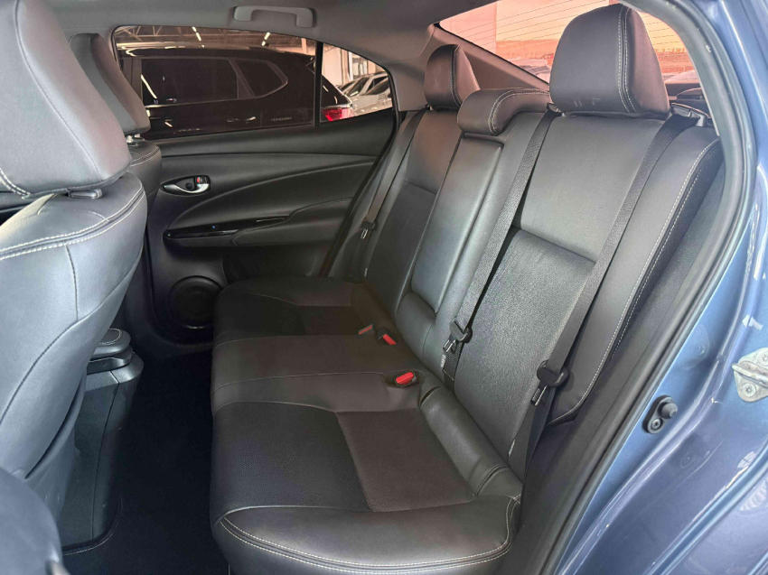 yaris sedan xls connect 1.5 16v cvt7