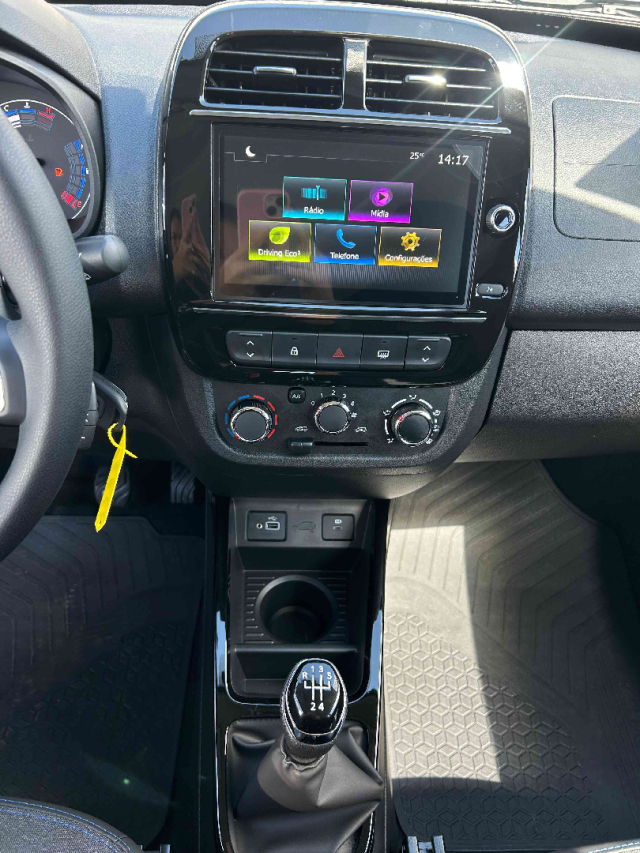 kwid outsider 1.0 mt 71hp11