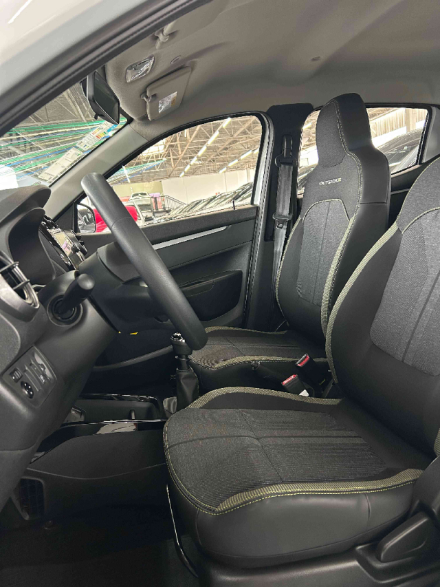 kwid outsider 1.0 flex manual9