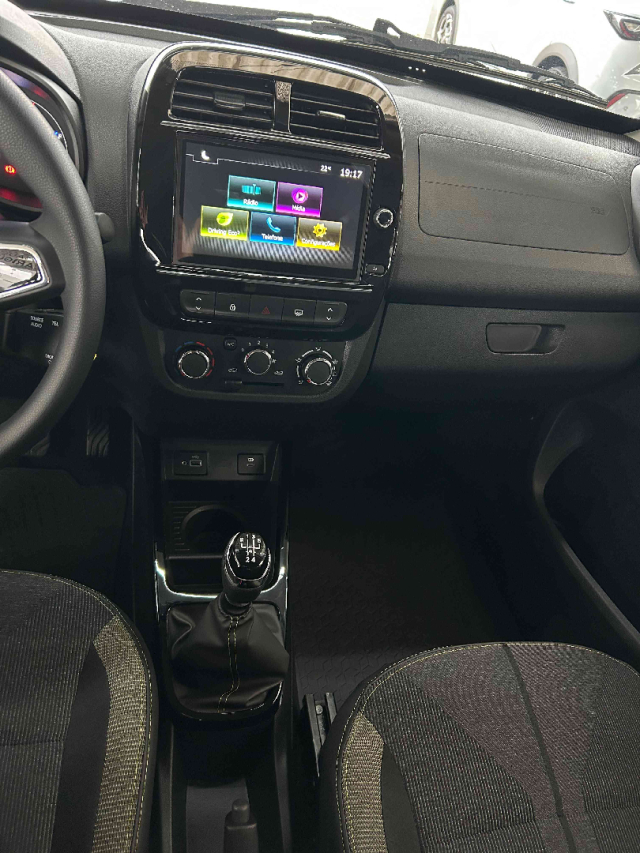 kwid outsider 1.0 flex manual11