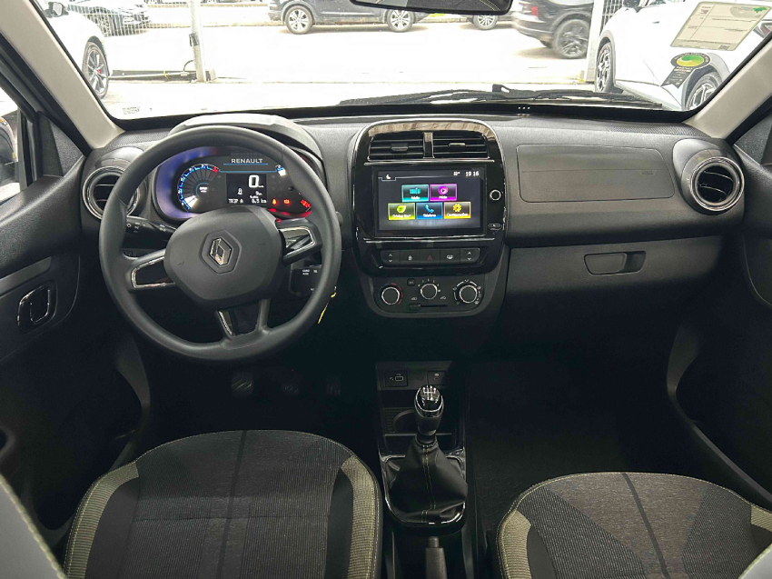 kwid outsider 1.0 flex manual7