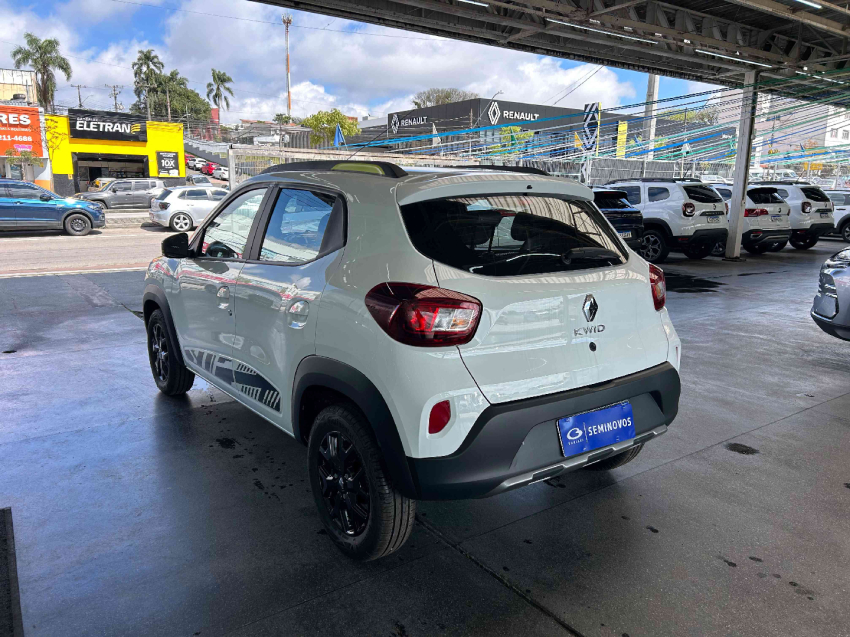 kwid outsider 1.0 mt 71hp5