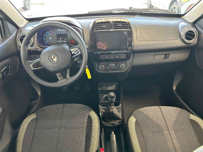 kwid outsider 1.0 mt 71hp8