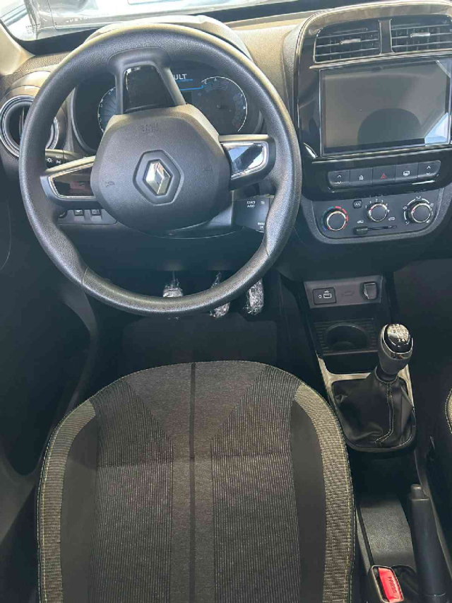 kwid outsider 1.0 12v12