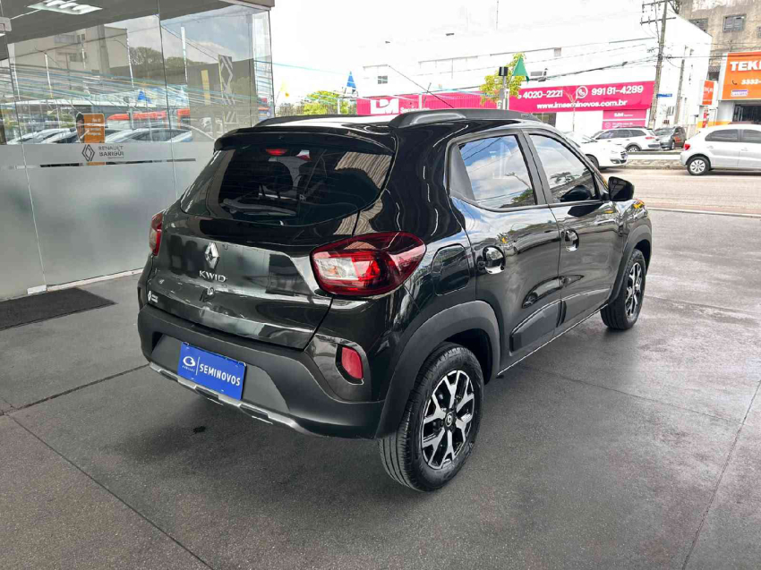 kwid outsider 1.0 12v3