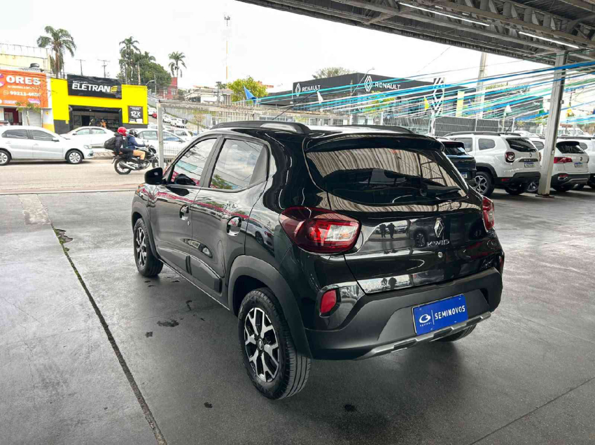 kwid outsider 1.0 12v5