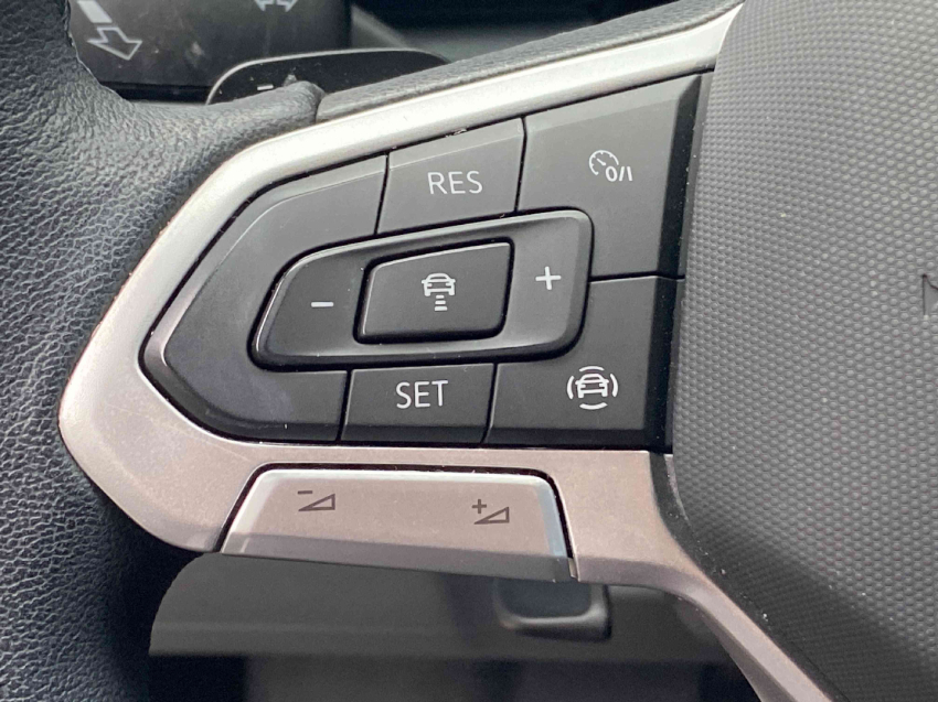 Volkswagen T-CROSS 1.0 200 TSI TOTAL FLEX COMFORTLINE AUTOMÁTICO 2023/2415