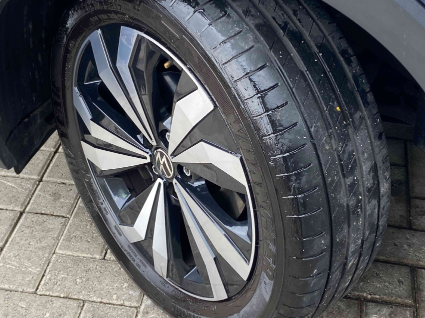 Volkswagen T-CROSS 1.0 200 TSI TOTAL FLEX COMFORTLINE AUTOMÁTICO 2023/2418