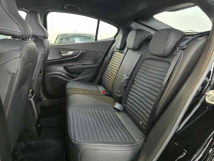 Fiat FASTBACK Híbrido Automático 2024/256