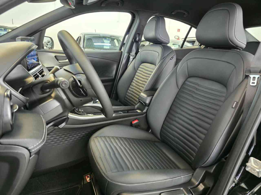 Fiat FASTBACK Híbrido Automático 2024/259