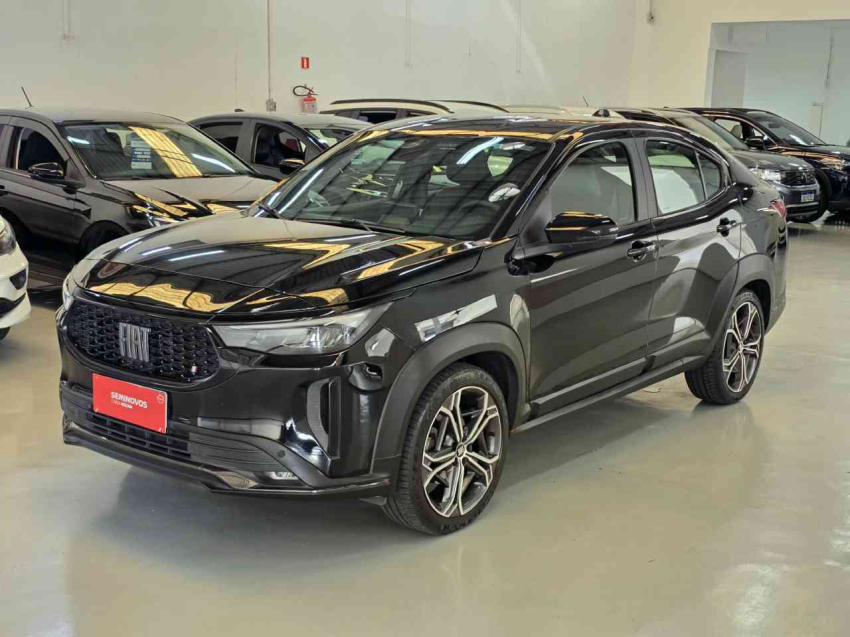 Fiat FASTBACK Híbrido Automático 2024/25