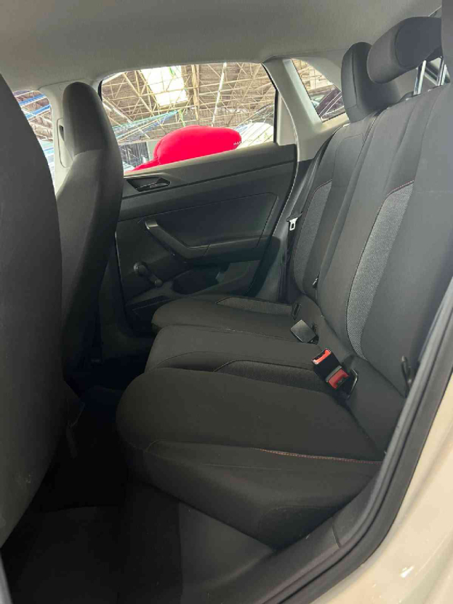 Volkswagen POLO Flex Manual 2024/256