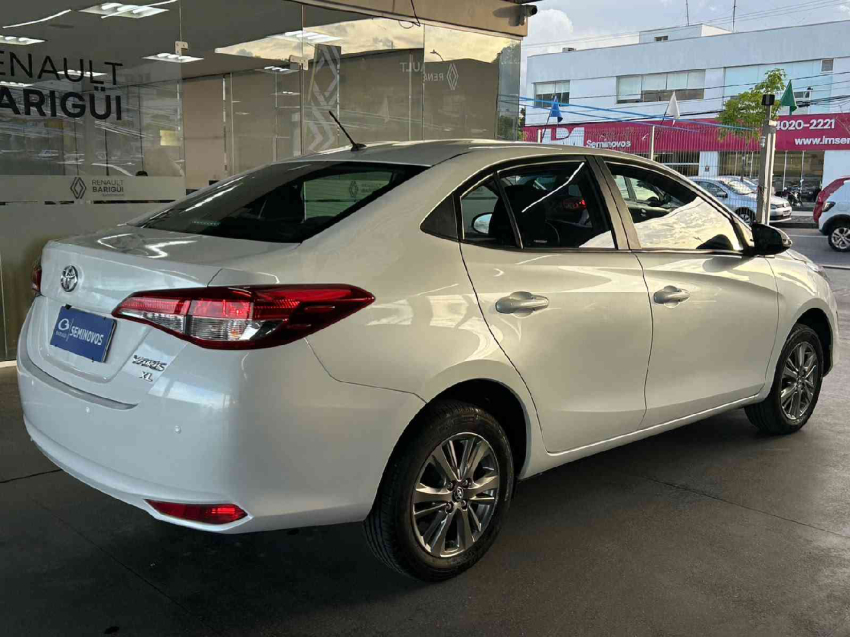 Toyota YARIS Flex Automático 2021/223