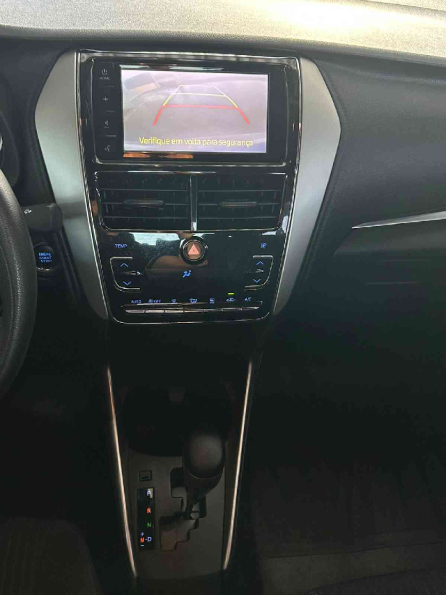 Toyota YARIS Flex Automático 2021/2211