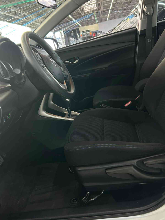 Toyota YARIS Flex Automático 2021/229