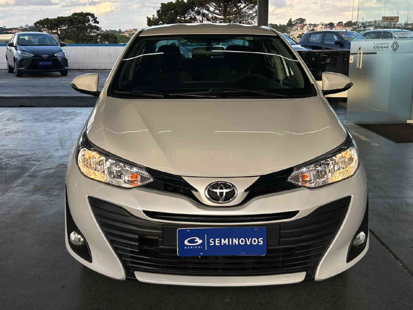 Toyota YARIS Flex Automático 2021/221