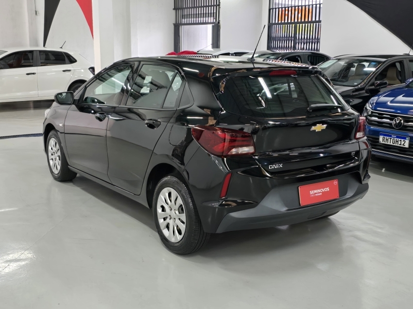chevrolet onix 1.0 flex lt manual 2023