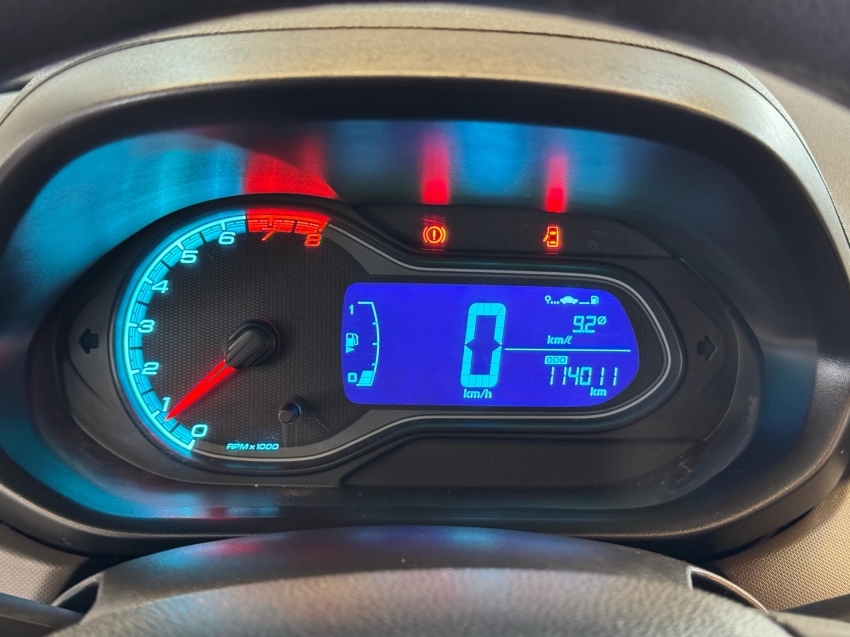 chevrolet prisma 1.4 mpfi ltz 8v flex 4p manual 2014