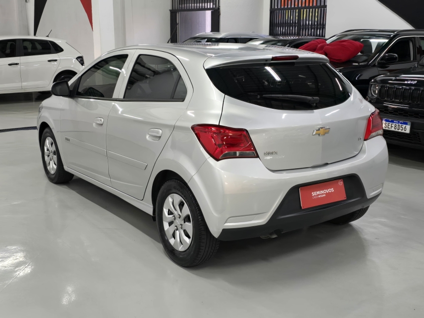 chevrolet onix 1.0 mpfi lt 8v flex 4p manual 2019