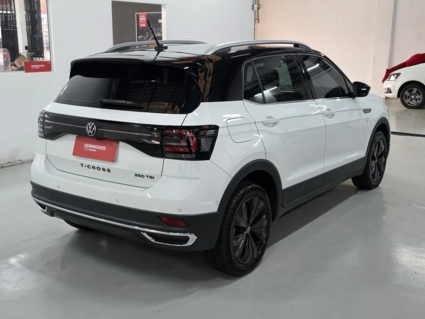 volkswagen t-cross 1.4 250 tsi total flex highline automatico 4p 2023