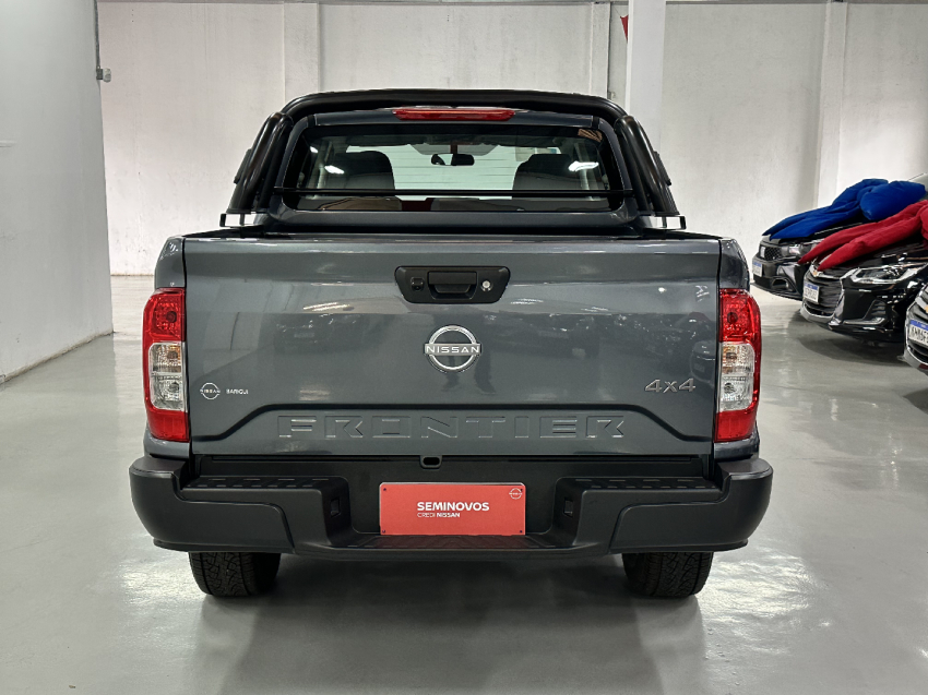 nissan frontier 2.3 16v turbo diesel attack cd 4x4 automatico 4p 2025