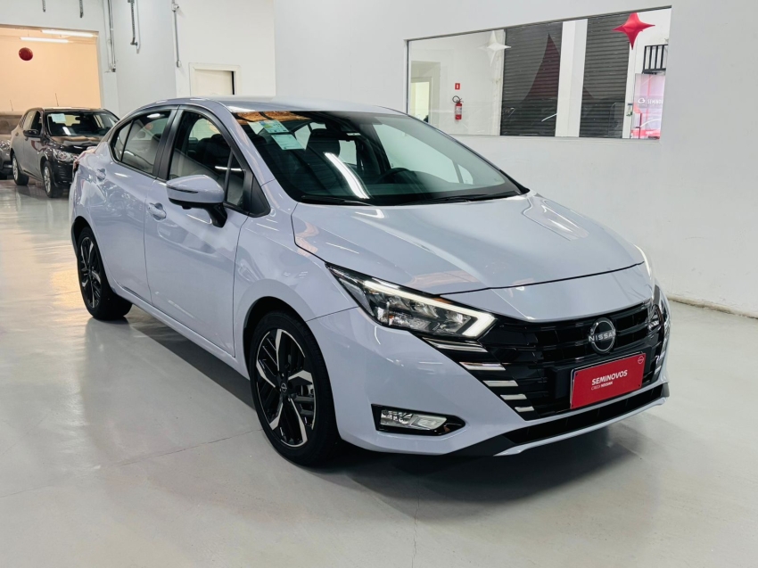 nissan versa 1.6 16v flex exclusive xtronic 4p automatico 2025
