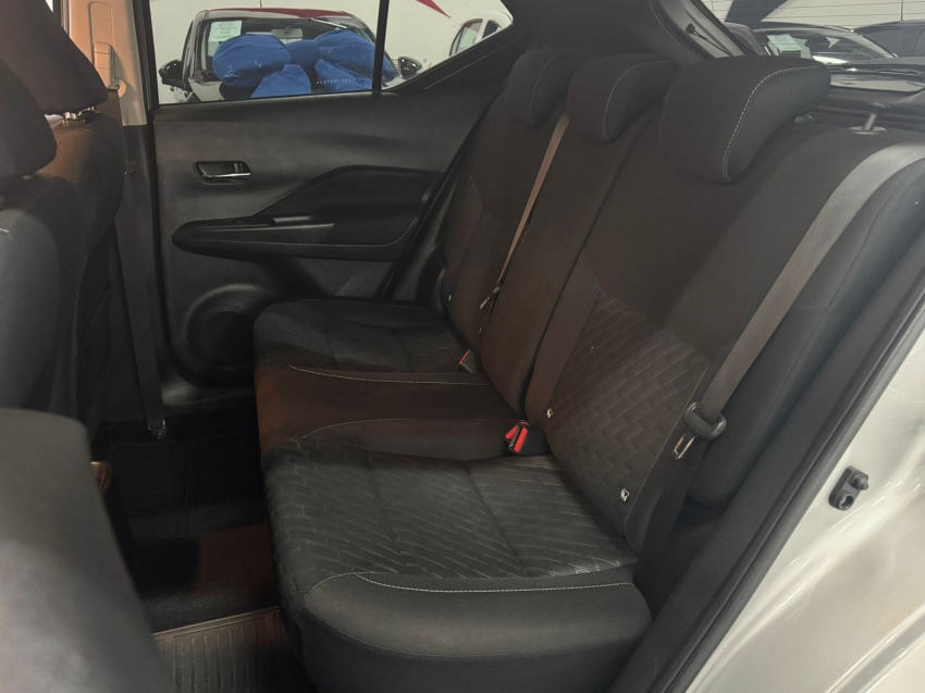 kicks sense 1.6 16v cvt