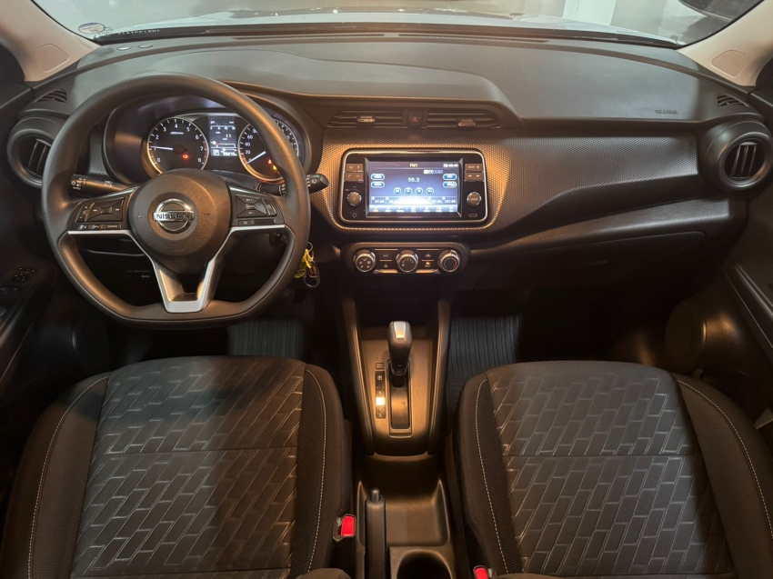 kicks sense 1.6 16v cvt