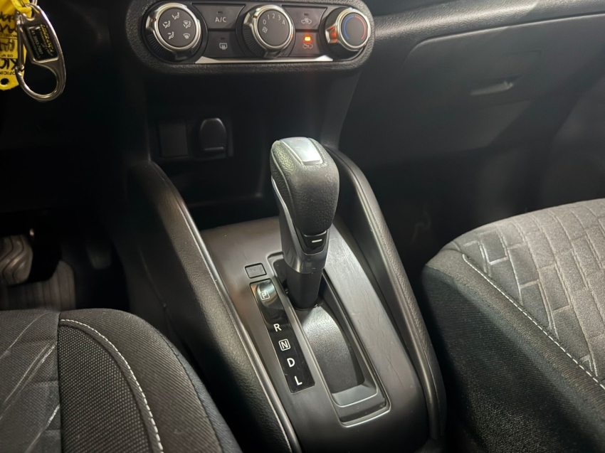 kicks sense 1.6 16v cvt
